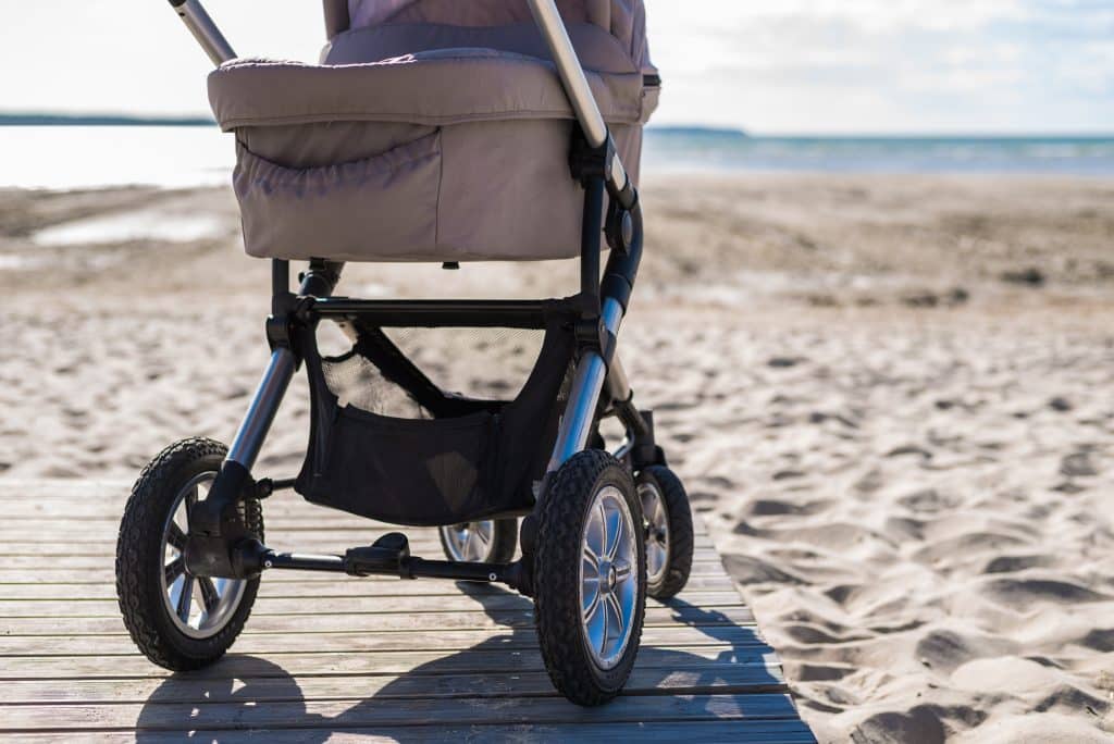 Jusqu'à quand transporter un enfant dans une nacelle ?