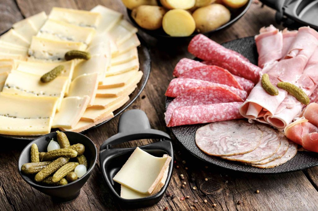 Quelle charcuterie pour une raclette enceinte ?
