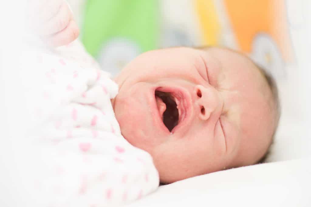 Quand doit-on s'inquiéter face aux pleurs de bébé ?