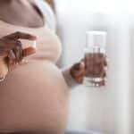 Les compléments alimentaires à privilégier et éviter pendant la grossesse