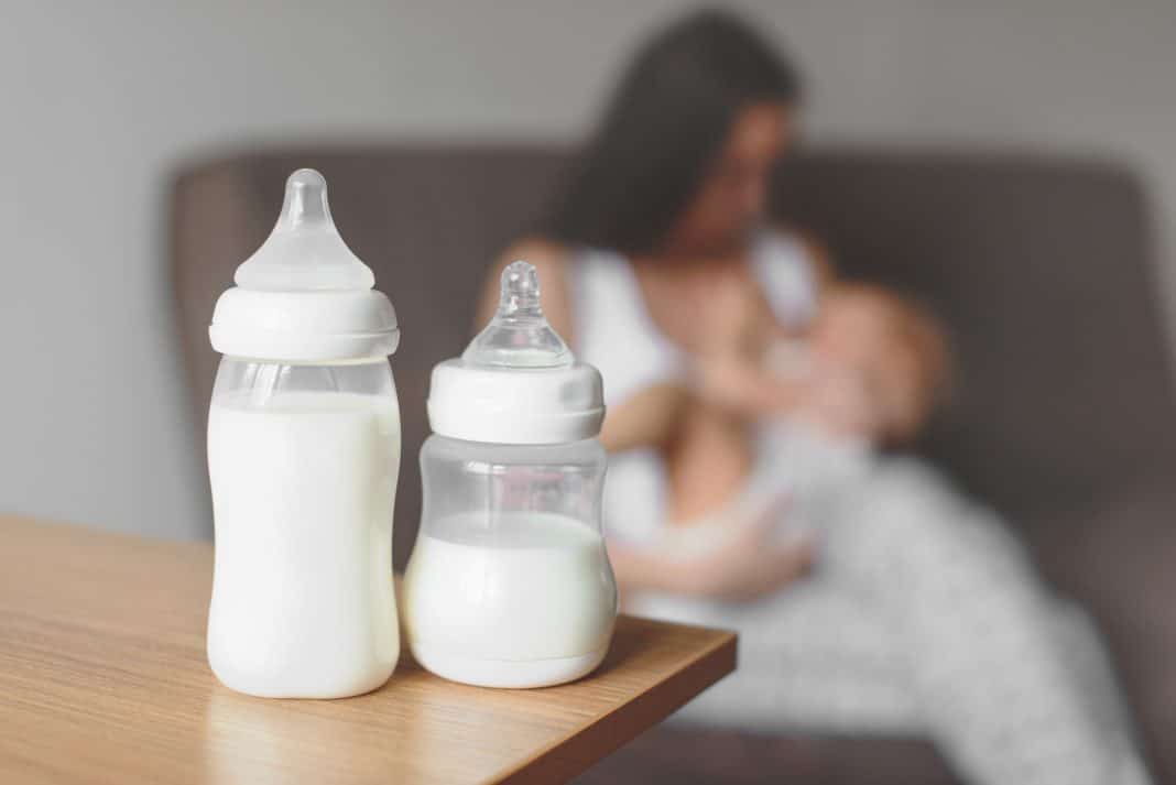 L'allaitement mixte : tout savoir sur l'alternance biberons et allaitement
